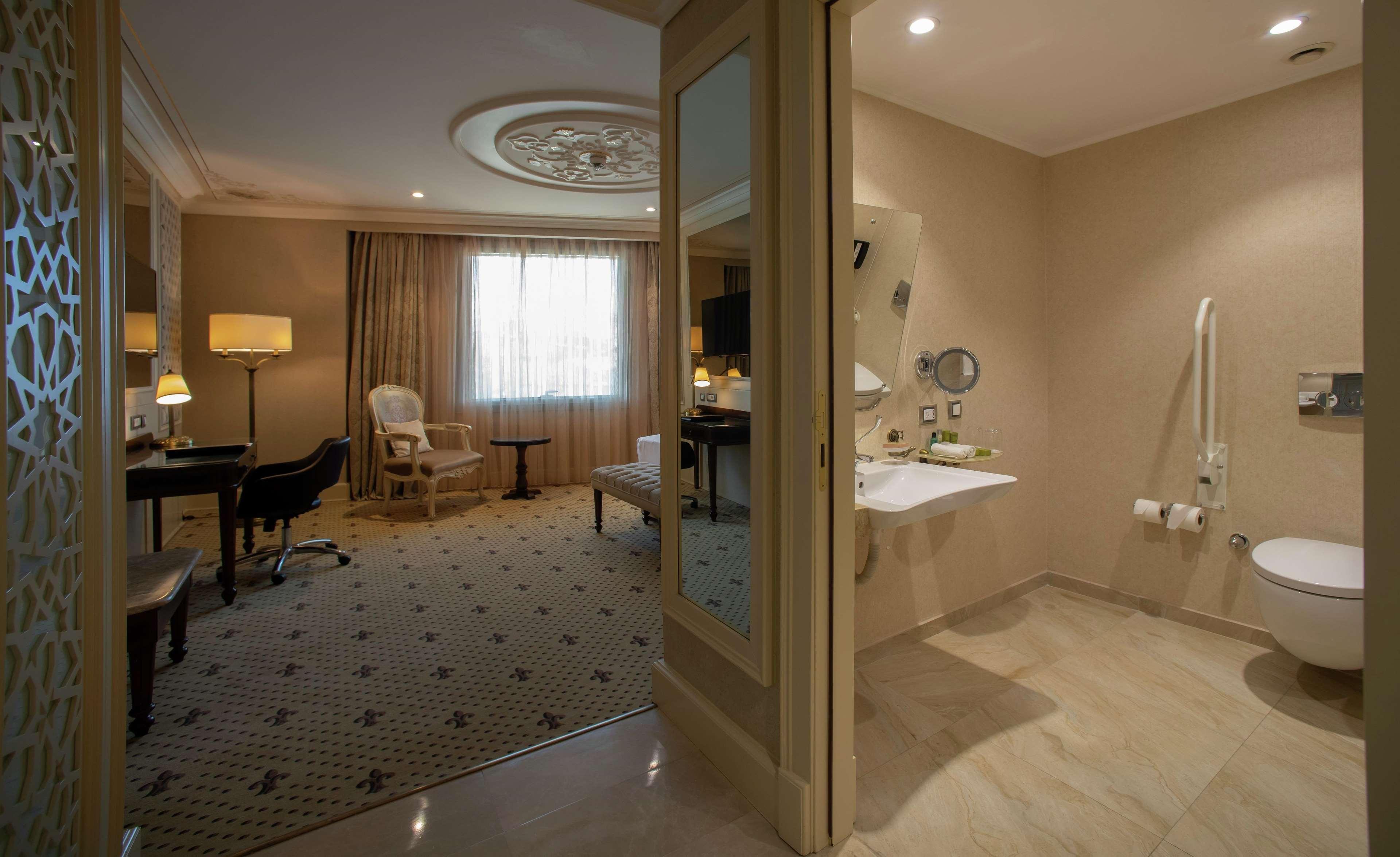Doubletree By Hilton Gaziantep Hotel Kültér fotó